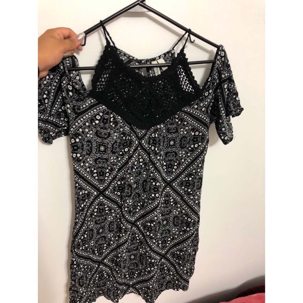 Black and white dress